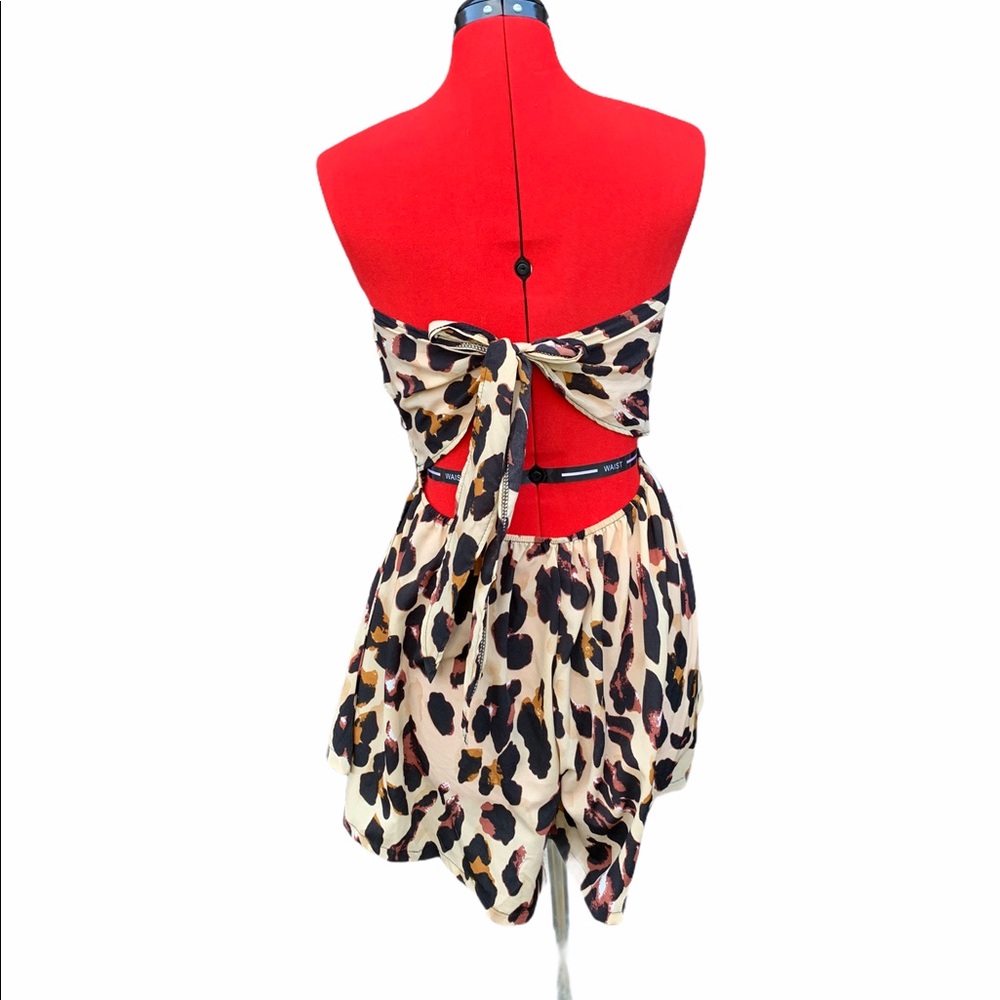 Twist Front Tie Back Leopard Tube Romper - Picture 13 of 15